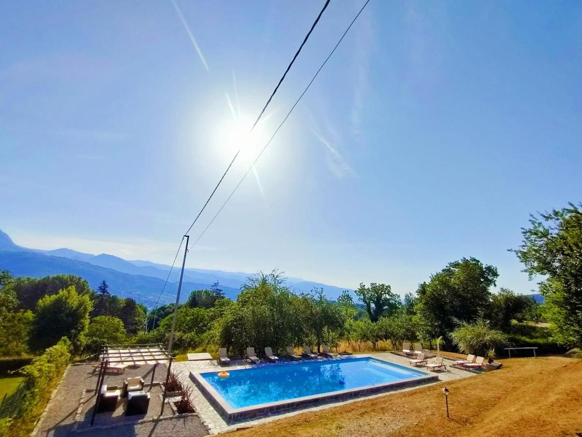 Agriturismo Borgo Biaia Camporgiano Exterior photo