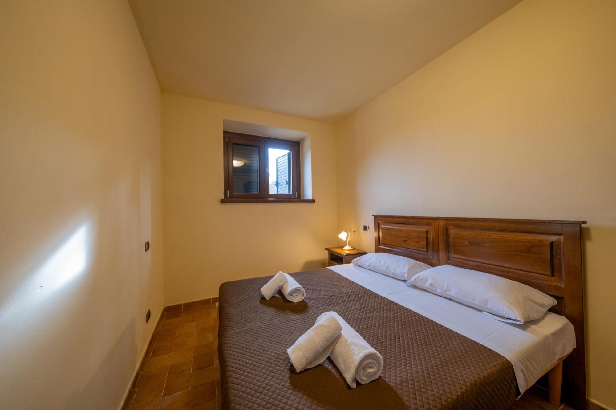 Agriturismo Borgo Biaia Camporgiano Exterior photo